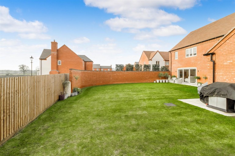 Images for Wilson Close, Newton Regis, B79