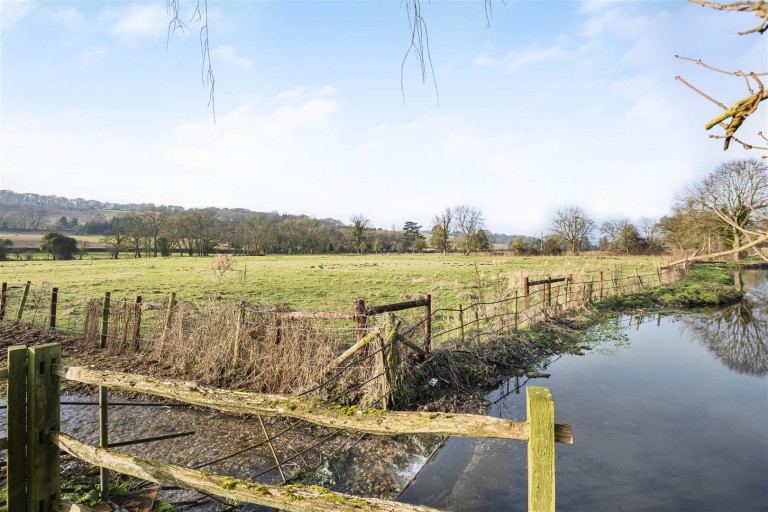 Images for Pheasant's Hill, Hambleden, Henley-On-Thames