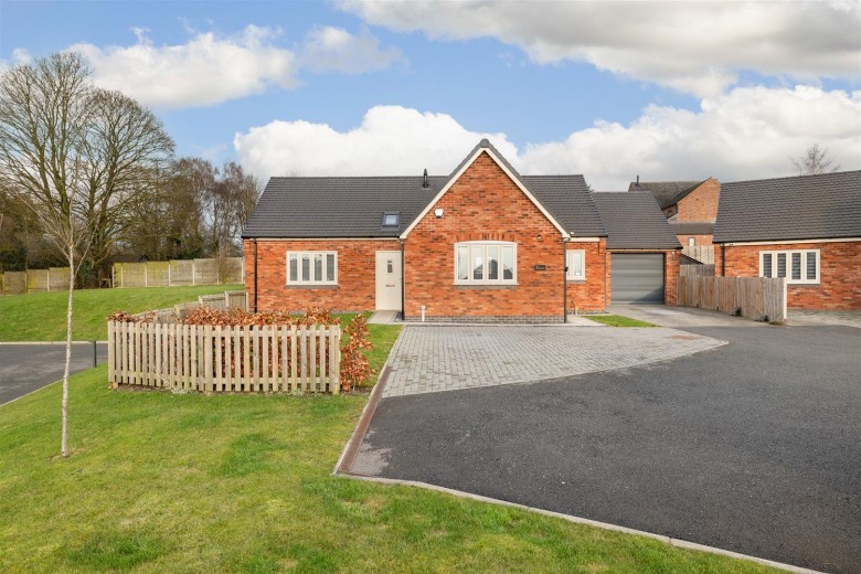 Click the photo for more details of Orchard Close, Moira, DE12