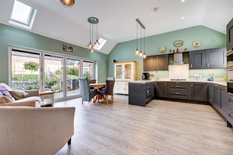 Click the photo for more details of Orchard Close, Moira, DE12