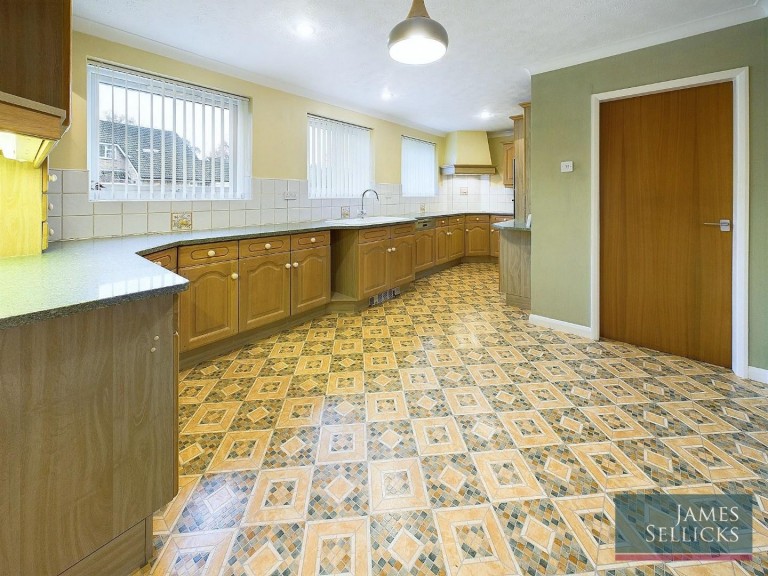 Images for Sycamore Close, Oadby, Leicestershire