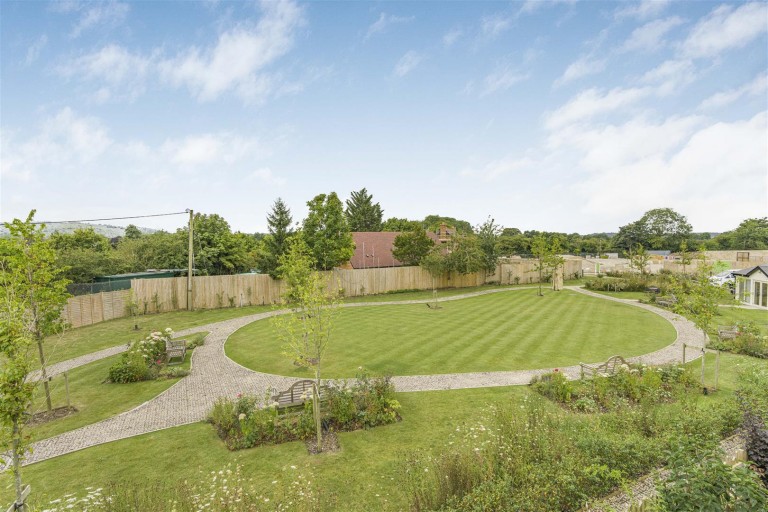 Images for Castle Gardens, Watlington