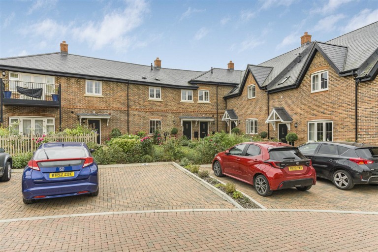 Images for Castle Gardens, Watlington