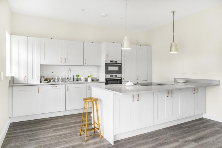 Images for Castle Gardens, Watlington