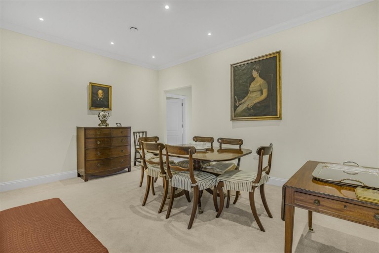 Images for Castle Gardens, Watlington