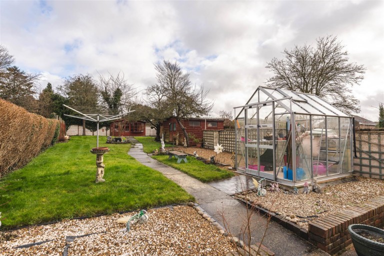 Images for Highfields, Saffron Walden