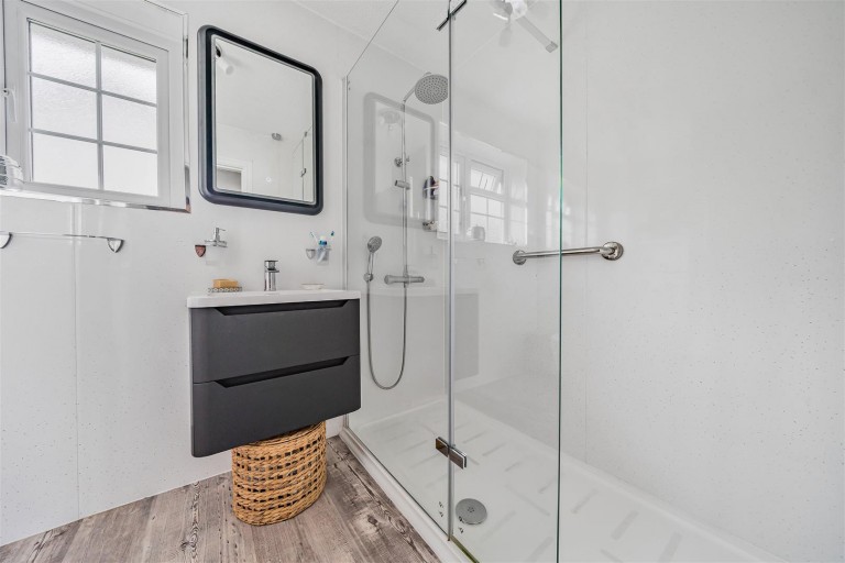 Images for Marlborough Avenue, Torquay