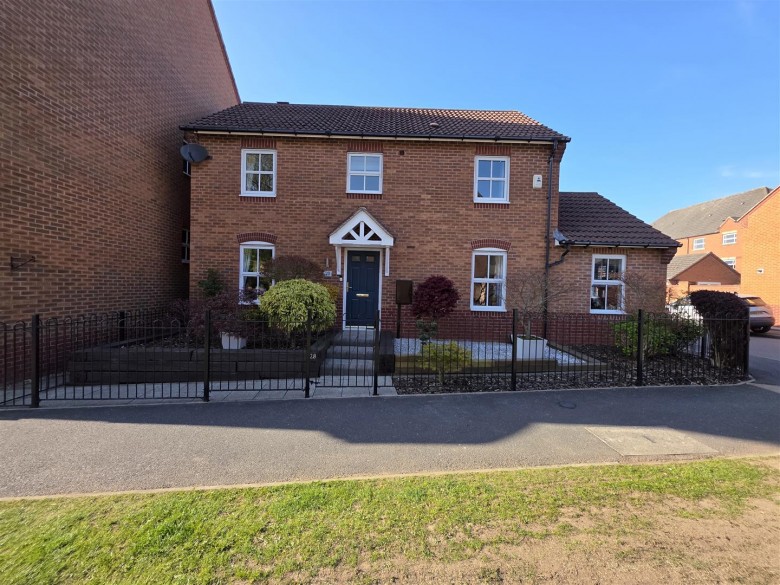 Click the photo for more details of Staples Drive, Coalville, LE67