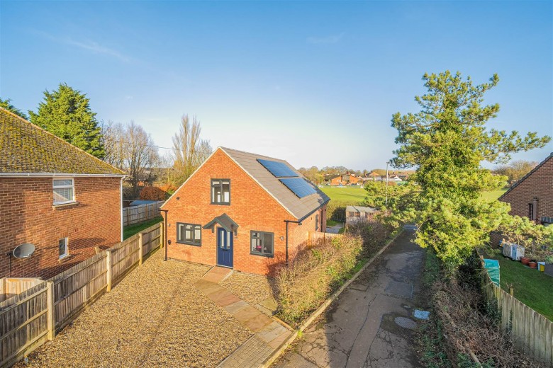 Click the photo for more details of Plank Houses, Towcester, NN12