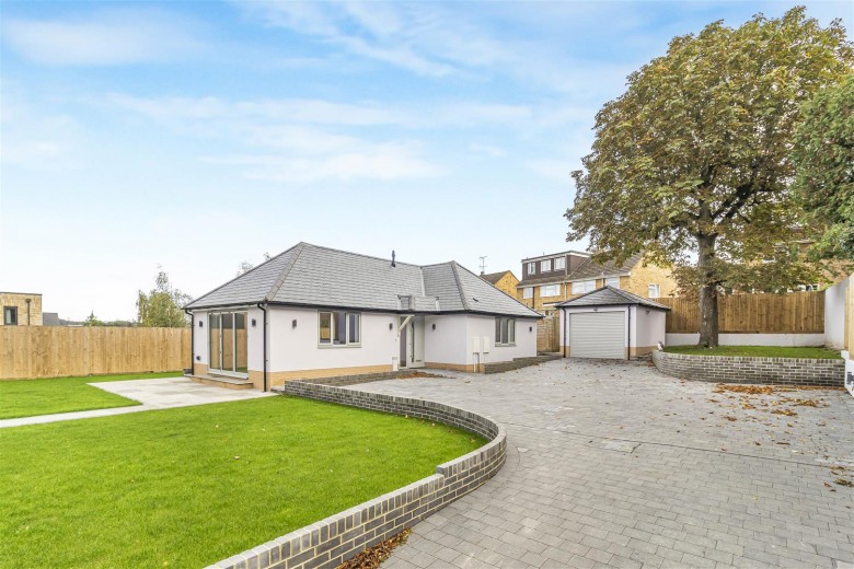 Click the photo for more details of Peaslands Road, Saffron Walden