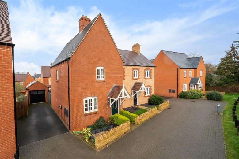 Click the photo for more details of Redcar Road, Towcester, NN12