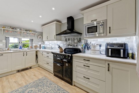 Click the photo for more details of Fore Street, Otterton, Budleigh Salterton