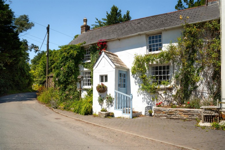 Click the photo for more details of Chapel Amble, Wadebridge