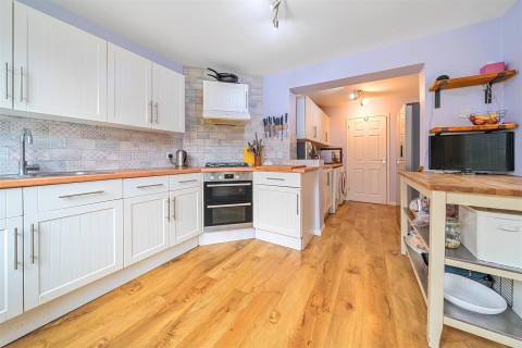 Click the photo for more details of Falcon View, Greens Norton, NN12