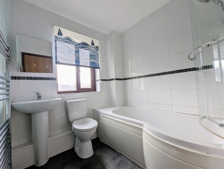Images for Leaholes Avenue, Okehampton