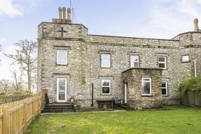 Images for Little Hemyock Place, Wellington