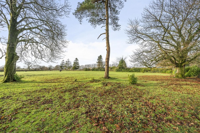 Images for Little Hemyock Place, Wellington