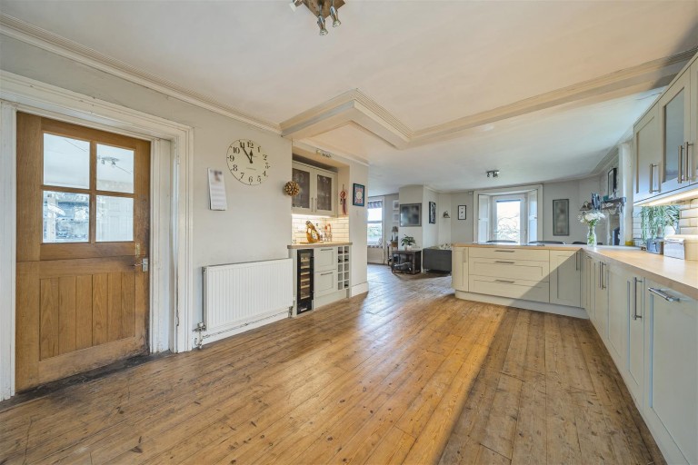 Images for Little Hemyock Place, Wellington