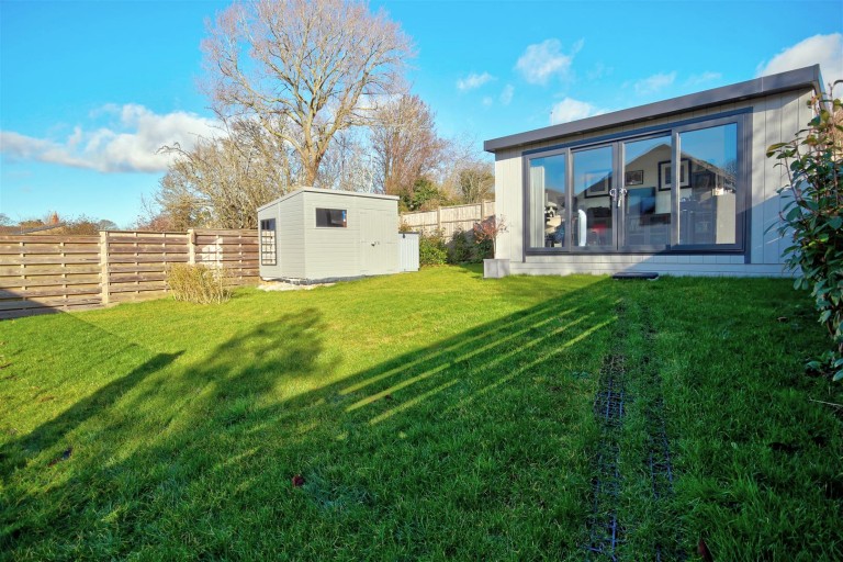 Images for Holly Tree Lodge, Wilbarston, Market Harborough
