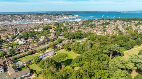 Click the photo for more details of Albert Cottage Hotel, Isle of Wight