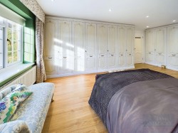 Images for The Yews, Oadby, Leicestershire