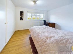 Images for The Yews, Oadby, Leicestershire