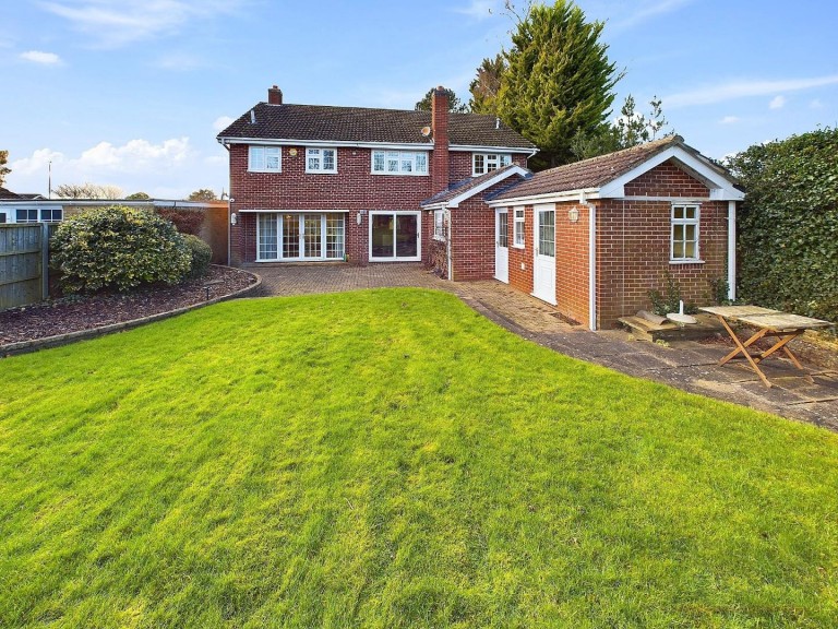 Images for The Yews, Oadby, Leicestershire