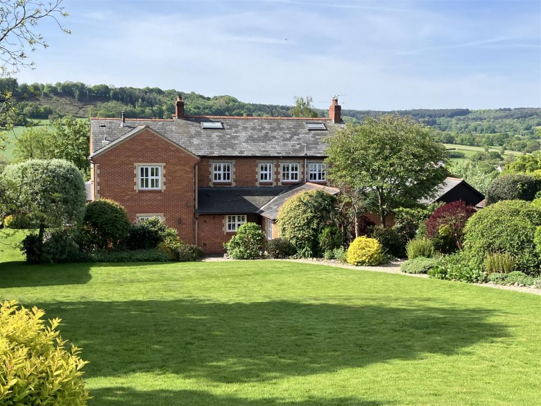 Click the photo for more details of Blackborough, Cullompton
