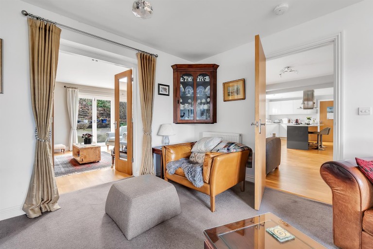 Images for Barnes Meadow, Uplyme