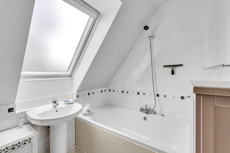 Images for Barnes Meadow, Uplyme