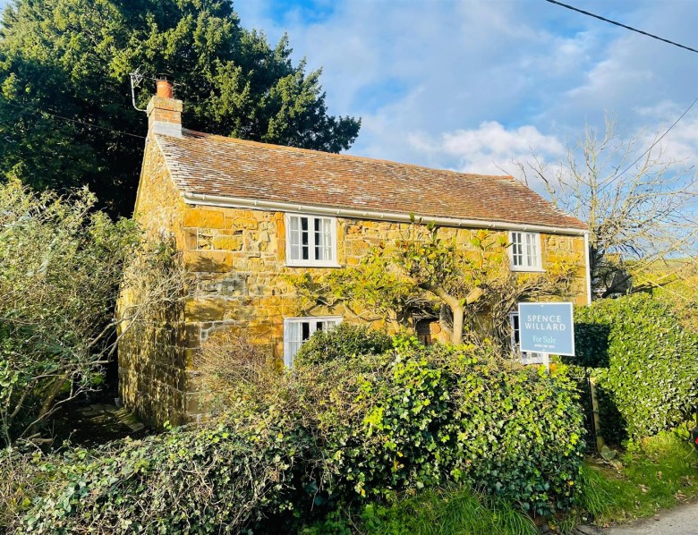 Click the photo for more details of Shorwell, Isle of Wight
