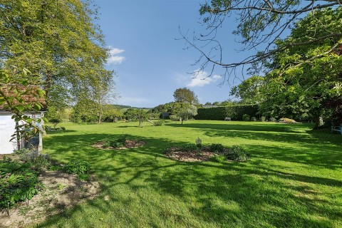 Click the photo for more details of Tedburn St. Mary, Exeter
