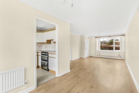 Click the photo for more details of Enniskillen Road, Cambridge