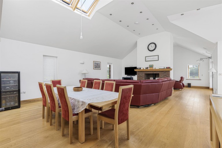 Images for Broadway, Bourn
