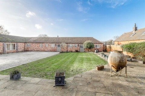 Click the photo for more details of Wykin Road, Wykin, LE10