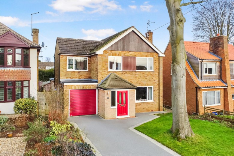 Click the photo for more details of High Street, Caythorpe