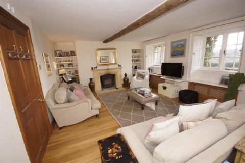 Click the photo for more details of Great Barrington, Oxfordshire