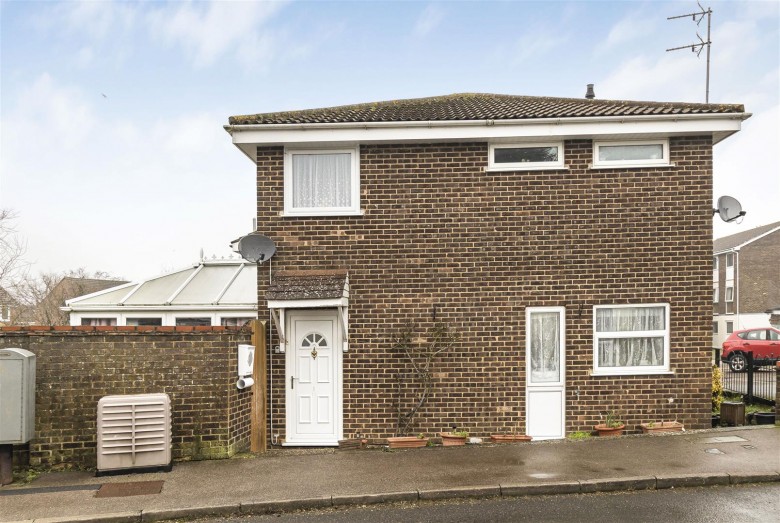 Click the photo for more details of Plantation Close, Saffron Walden