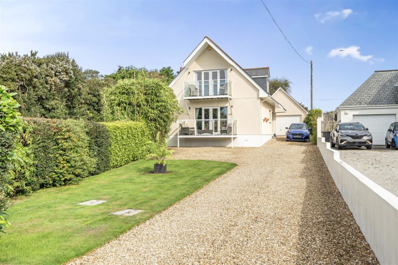 Click the photo for more details of Helston Road, Germoe, Penzance