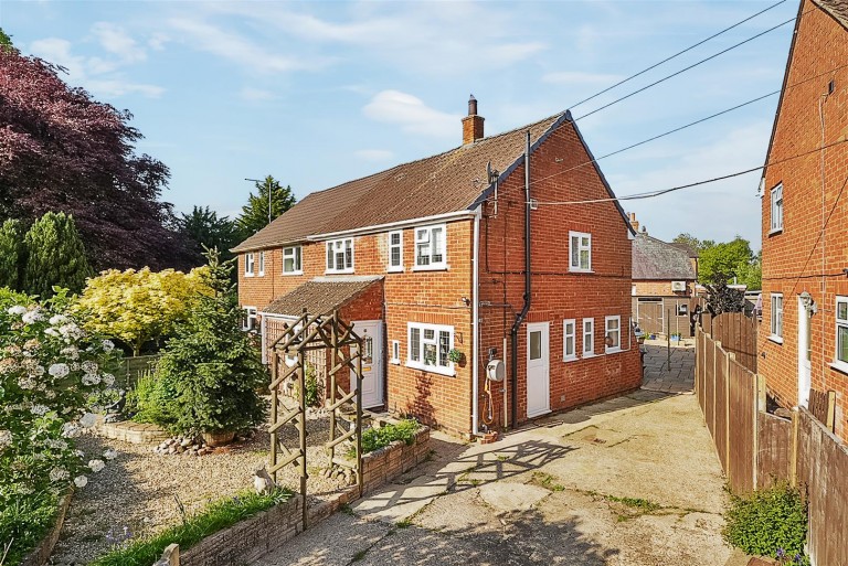 Images for New Road, Maidford, NN12