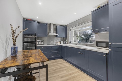 Click the photo for more details of Cambridge Close, Haverhill