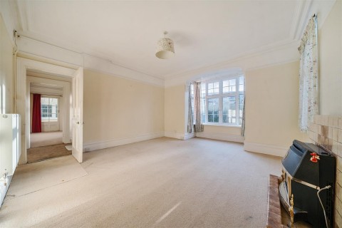 Click the photo for more details of Weirfields, Totnes