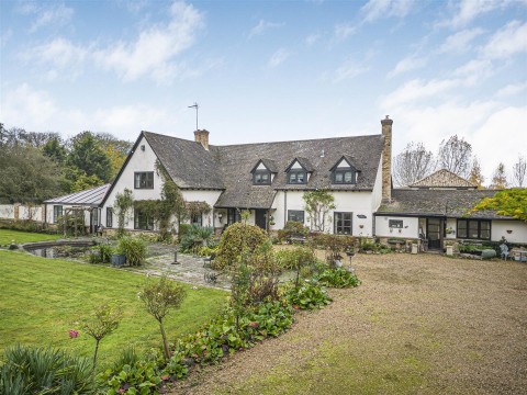 Click the photo for more details of The Avenue, Madingley