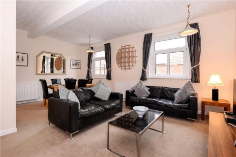 Click the photo for more details of Helen Lane, Weymouth, Dorset