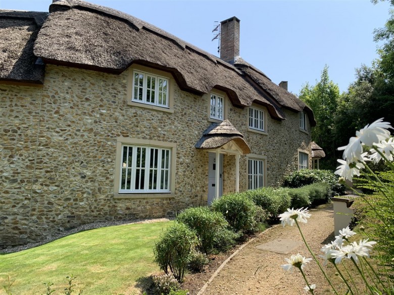 Click the photo for more details of Haye Lane, Lyme Regis