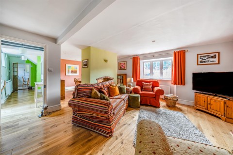 Click the photo for more details of School Lane, Scaldwell, Northampton, NN6