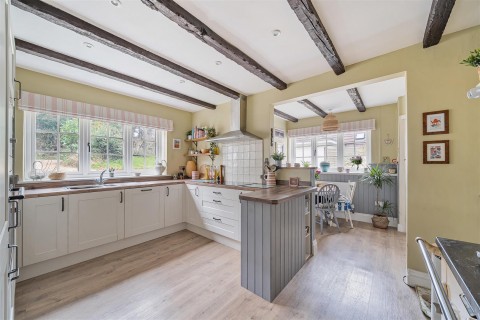 Click the photo for more details of Vales Road, Budleigh Salterton