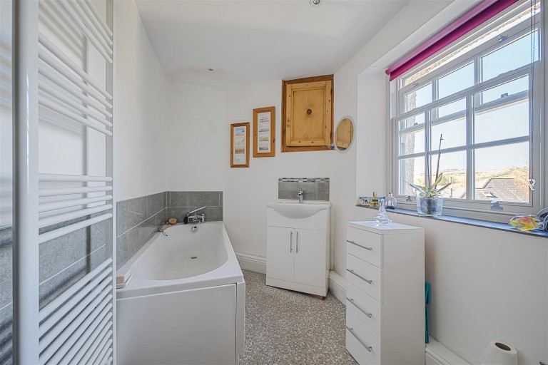 Images for Wooda Lane, Launceston
