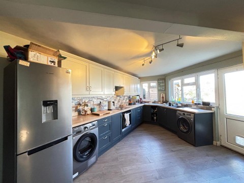 Click the photo for more details of Sampford Courtenay, Okehampton