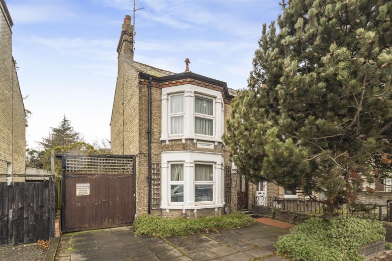 Click the photo for more details of Milton Road, Cambridge